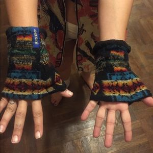 Pendleton small snow gloves